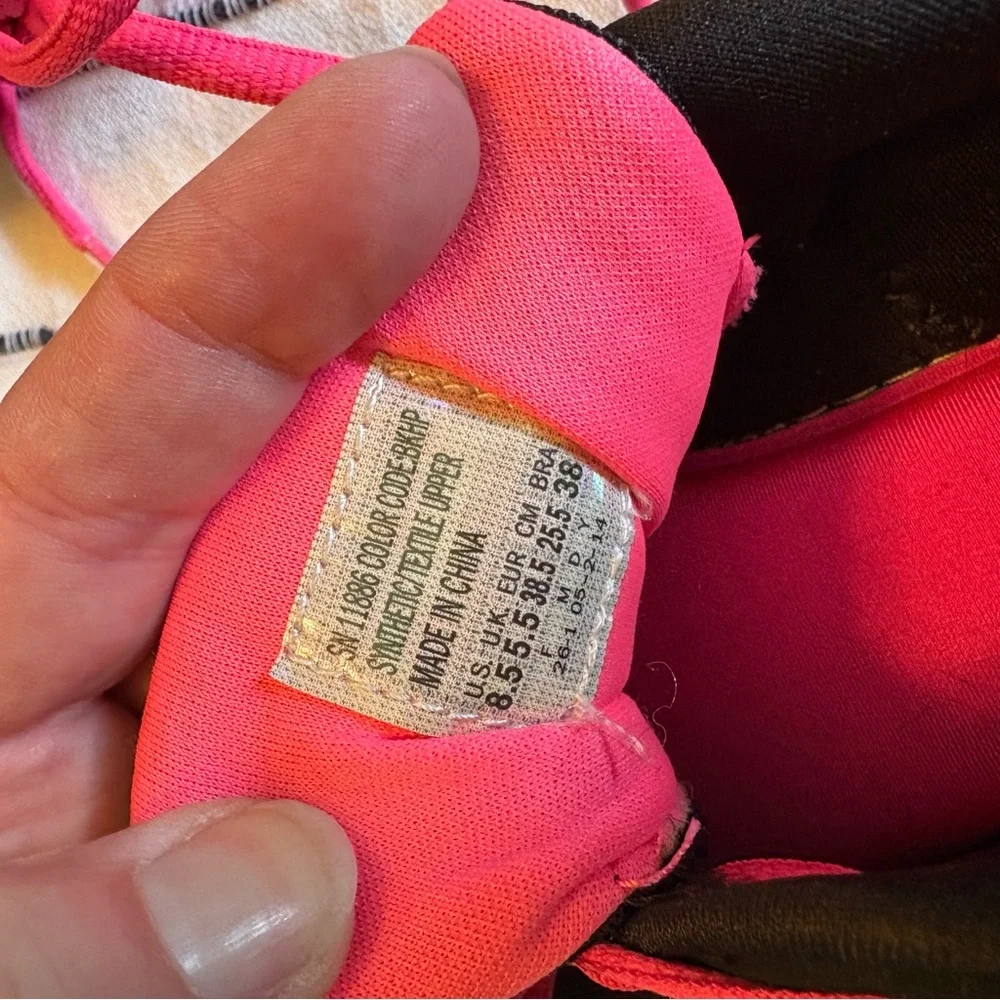 Skechers Women's Black Sneakers with Pink Highlights - Picture 5 of 5